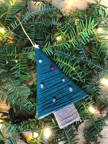 ozdoba stromeček zelený