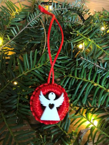 ozdoba s andělem červená