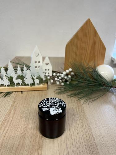 Svíčka s palmovým voskem 120 ml - vanilka (vánoční zátiší)