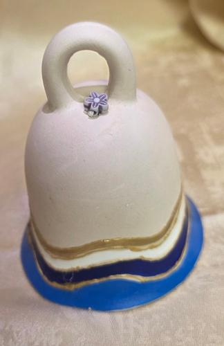 Zvoneček malovaný bílý