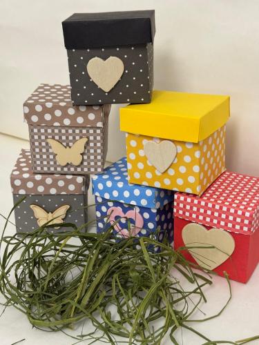 Krabička z papíru (7x7cm)