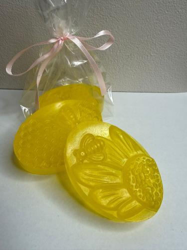 Velikonoční mýdlo kulaté-včelí plástev, žlutá barva