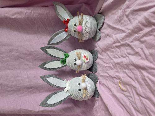 Zajíci z vejce šedé uši 